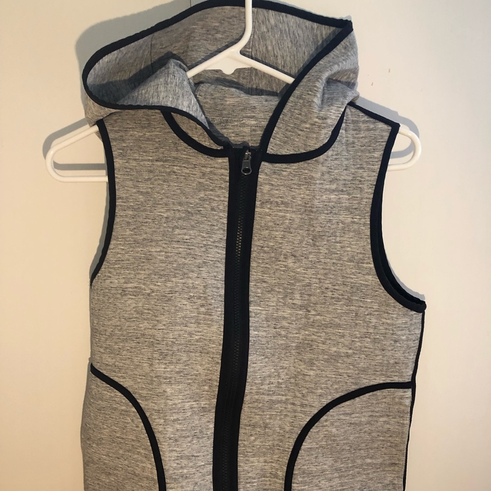 Lululemon Insculpt Reversible Vest